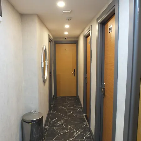 Clove Silvana Hotell Eskiomerler