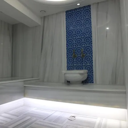 Clove Silvana Hotell *